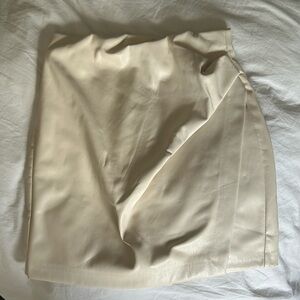 Aritzia Wilfred Angie Skirt